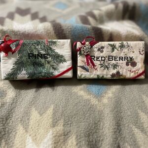 Red Berry and Pine Christmas Season Vegetable Soap Bar 
Alchimia Soap